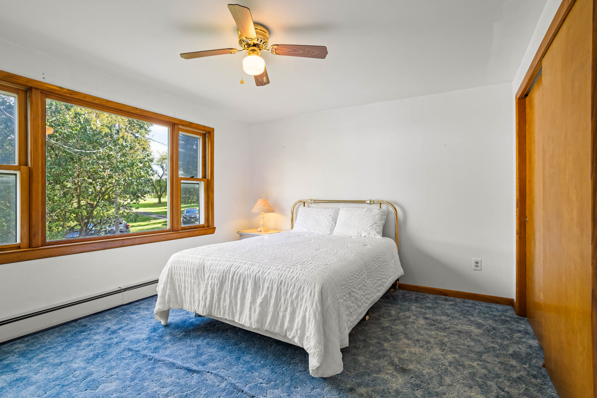 Bedroom with flexible use at 8082 Mill Road