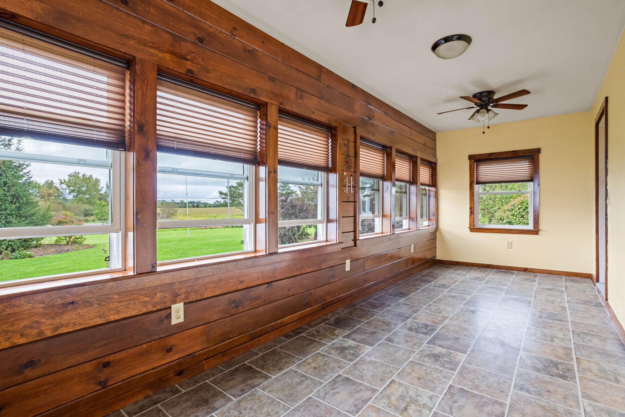 Sunroom at 1991 Clinton Street Road