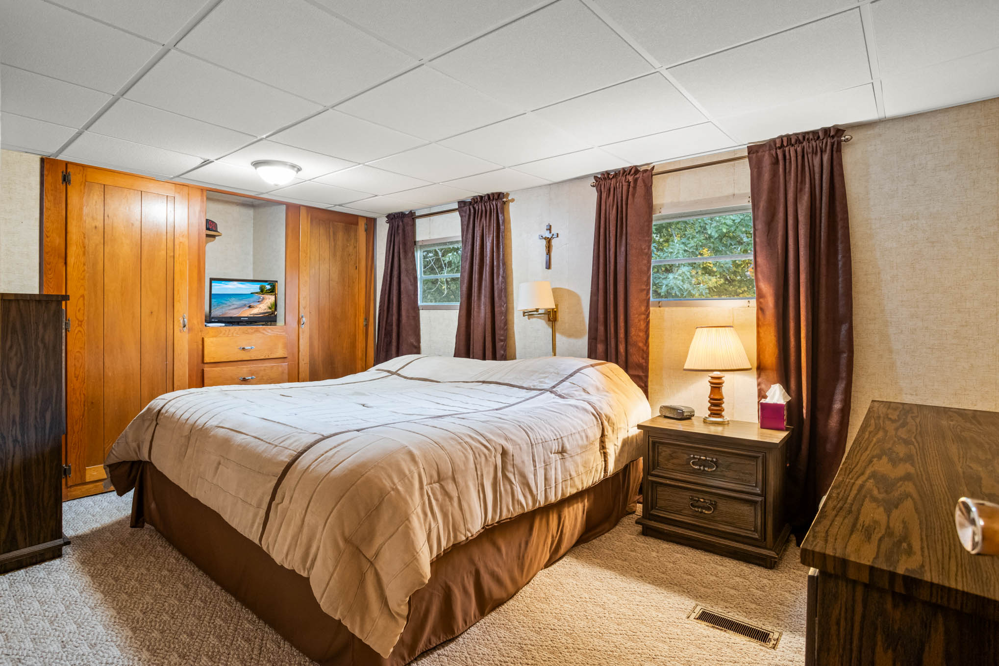 Main house bedroom