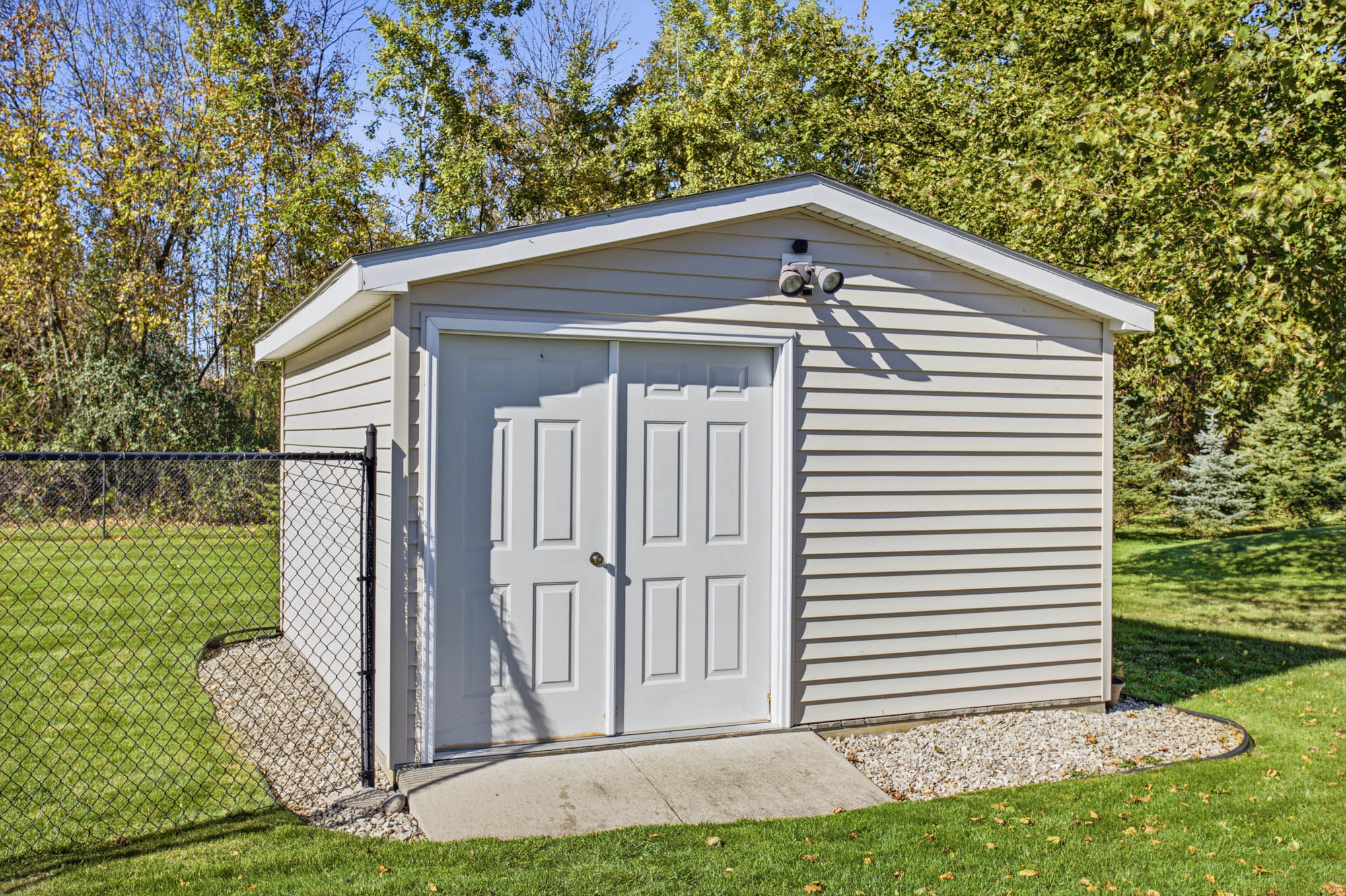 Storage shed